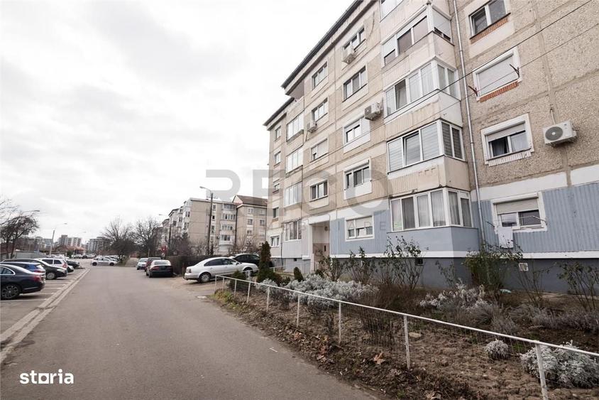 Apartament cu 3 camere decomandat în Salca