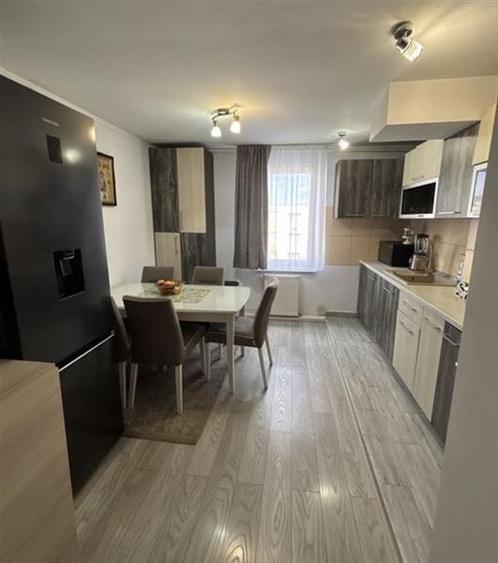 Apartament cu 3 camere decomandat, mobilat în Tudor Vladimirescu