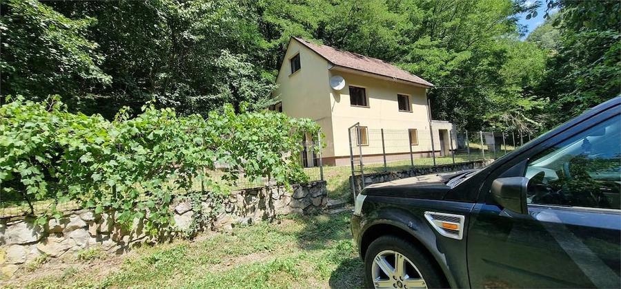 Casă cu 1 camere cu Teren 2122 Mp în Lendt