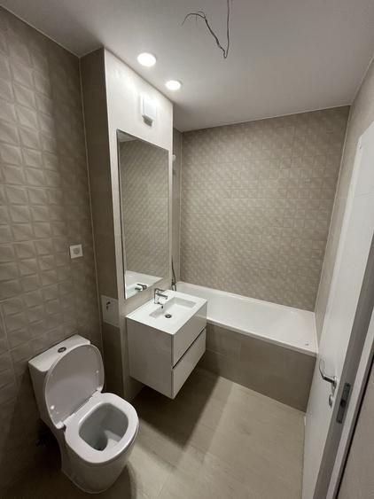 Apartament cu 2 camere semidecomandat în Titan