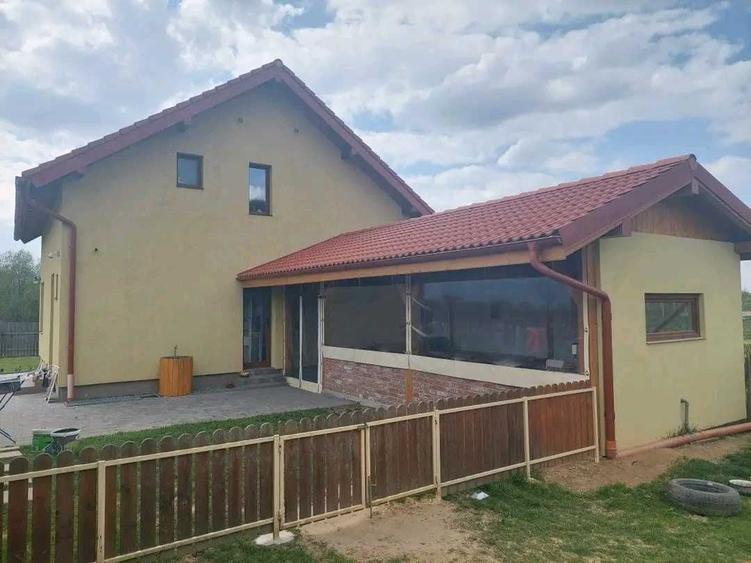 Casă cu 4 camere în Mohu