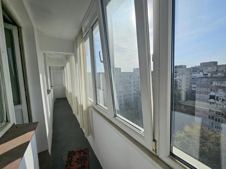 Apartament cu 3 camere în Drumul Taberei