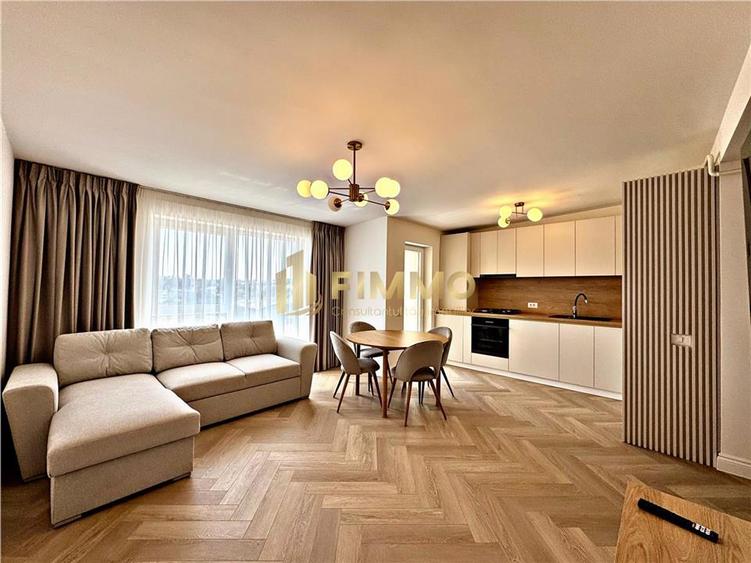 Apartament cu 2 camere semidecomandat, mobilat în Est