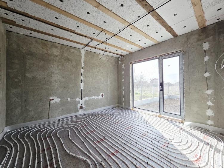 Casă cu Teren 470 Mp în Costi