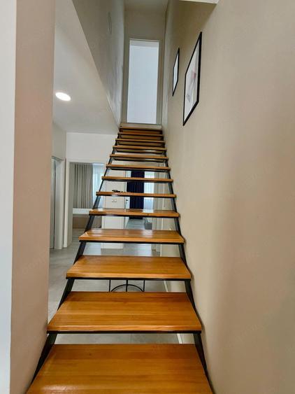 Casă cu 4 camere cu Teren 218 Mp în Plopi