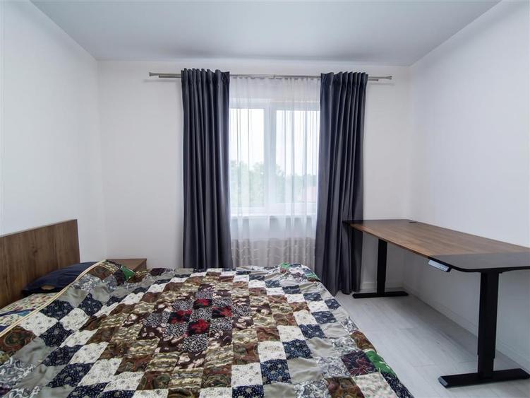 Apartament cu 2 camere decomandat, mobilat în Lisaura