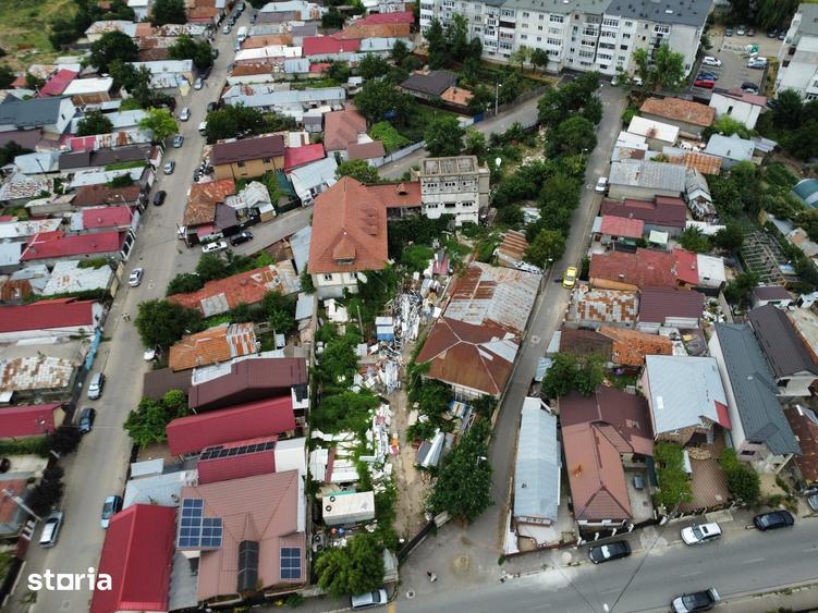 Teren de 2800 mp, în Central
