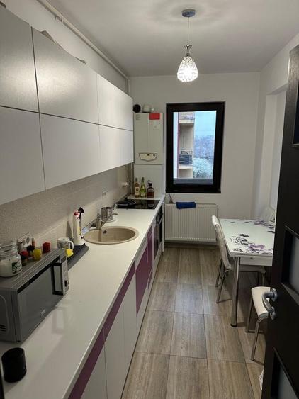 Apartament cu 2 camere decomandat în Fundeni