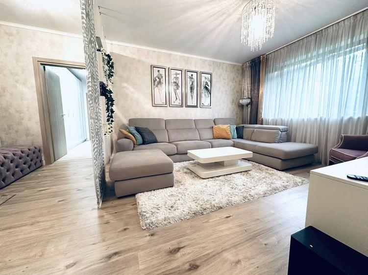 Apartament cu 3 camere decomandat, mobilat în Sud