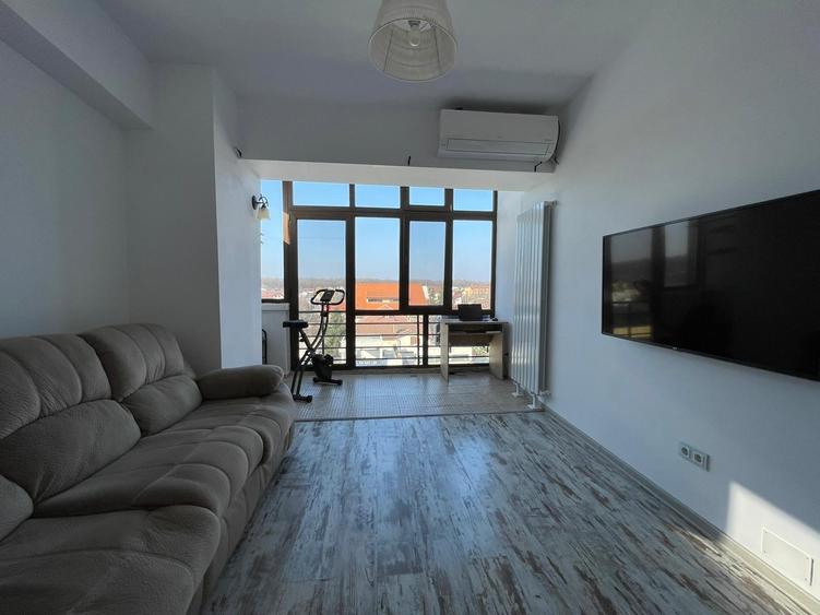 Apartament cu 2 camere decomandat în Sisești