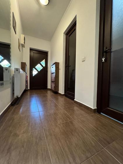 Casă individuală cu 7 camere cu Teren 259 Mp în Jilava