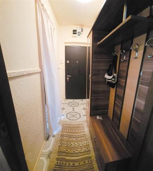 Apartament cu 2 camere semidecomandat, mobilat în Noua