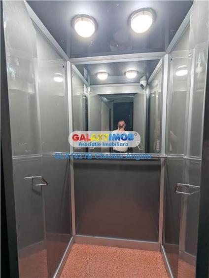 Apartament cu 3 camere decomandat în Rahova
