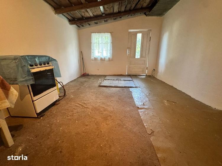 Casă cu 3 camere cu Teren 800 Mp în Central