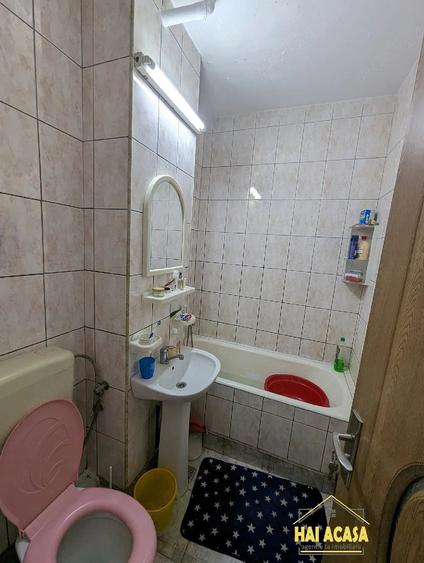 Apartament cu 3 camere decomandat în Soarelui