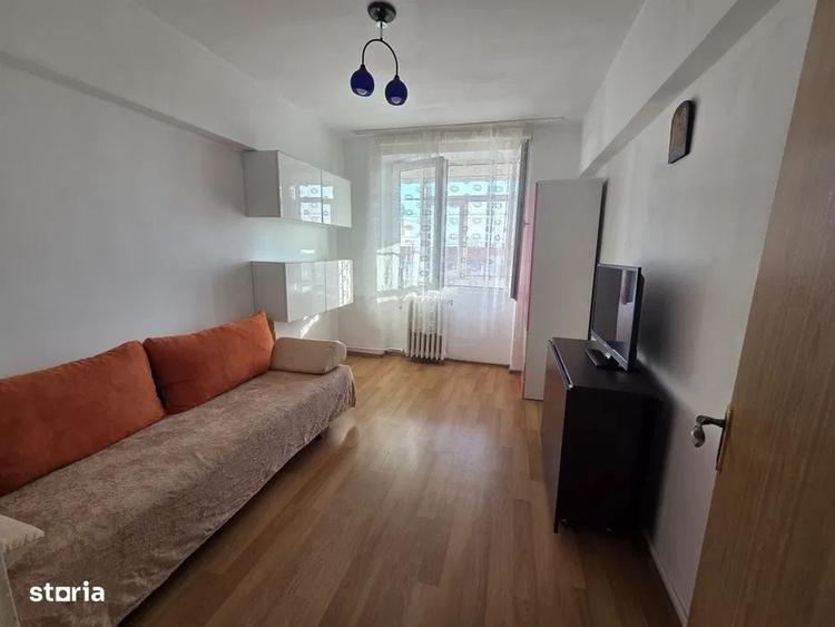 Apartament cu 3 camere decomandat în Doamna Ghica