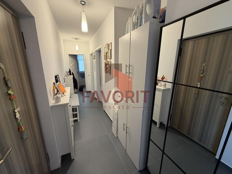 Apartament cu 3 camere decomandat, mobilat în Aradului