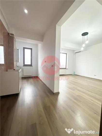 Spațiu comercial, de 60 mp, în Central