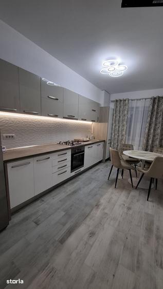 Apartament cu 2 camere în Tractorul