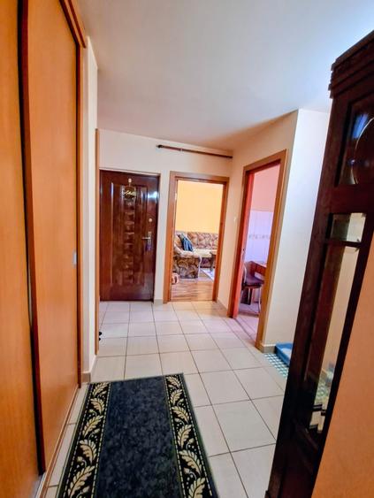 Apartament cu 3 camere decomandat în Dacia