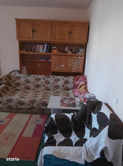 Apartament cu 2 camere semidecomandat în Rogerius