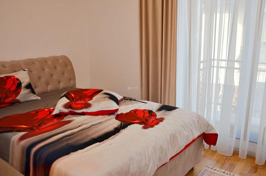Casă cu 3 camere cu Teren 200 Mp în Bucium