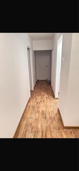 Apartament cu 3 camere decomandat, mobilat în Prelungirea Ghencea