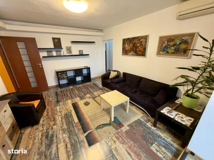 Apartament cu 3 camere semidecomandat, mobilat în Ștefan cel Mare