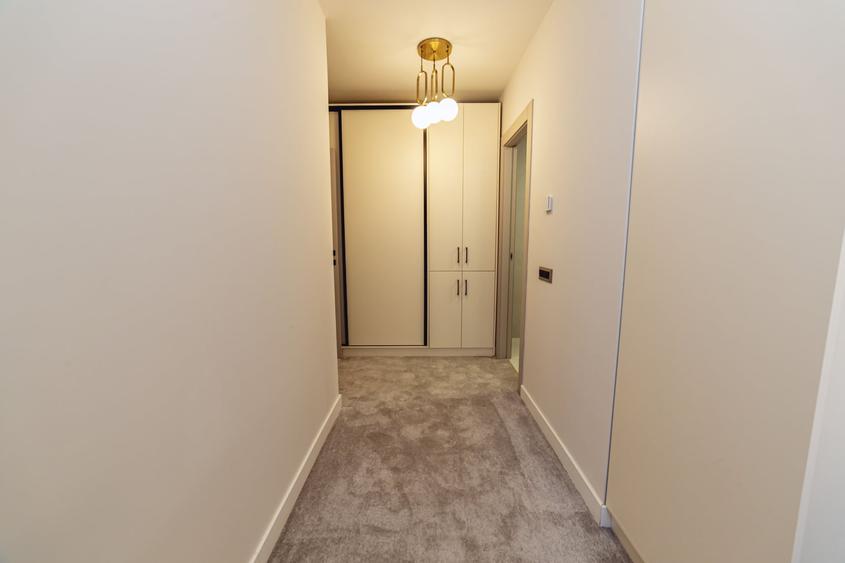 Apartament cu 2 camere semidecomandat, mobilat în Voluntari