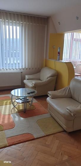 Apartament cu 4 camere în Central