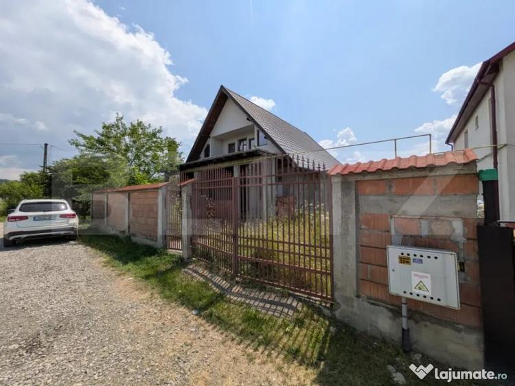 Casă cu 5 camere cu Teren 141 Mp în Central
