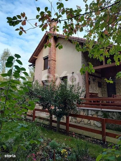 Casă cu 4 camere în Breazu