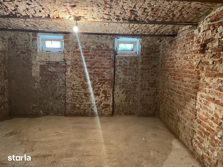 Apartament cu 5 camere în Orașul Nou