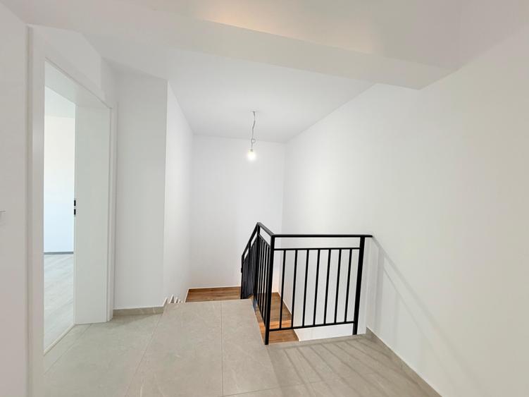 Casă cu 3 camere cu Teren 114 Mp în Cug