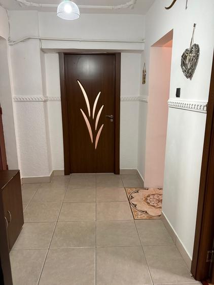 Apartament cu 2 camere decomandat în Traian