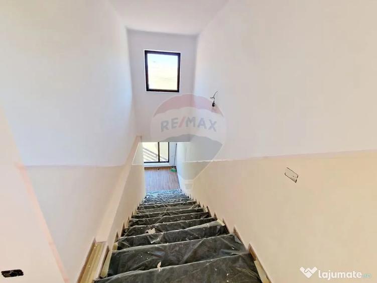 Casa / Vila cu 8 camere de vanzare in zona Balaur - 10