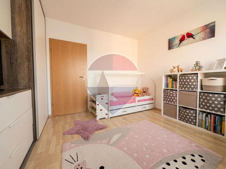 Apartament cu 2 camere decomandat, mobilat în Avantgarden