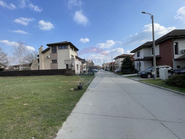 Teren Construcții intravilan de 777 mp, în Corbeanca