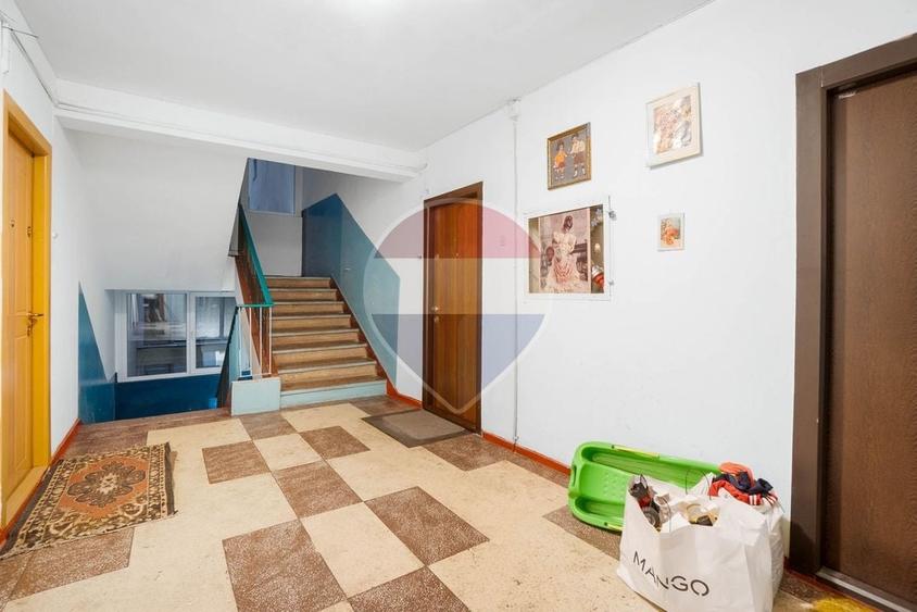 DE INCHIRIAT Apartament 2 camere B- dul Victoriei 4, etaj 2din7! - 16