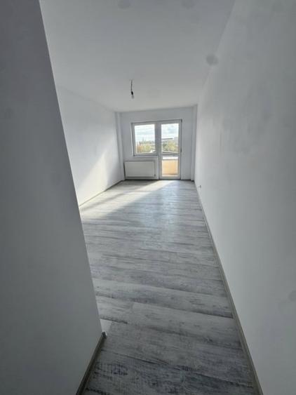Apartament cu 3 camere semidecomandat în Valea Lupului
