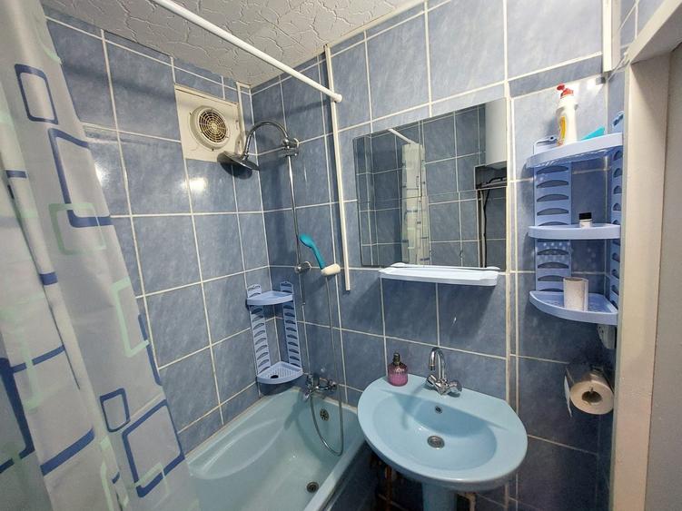 Garsonieră semidecomandată în 13 Decembrie