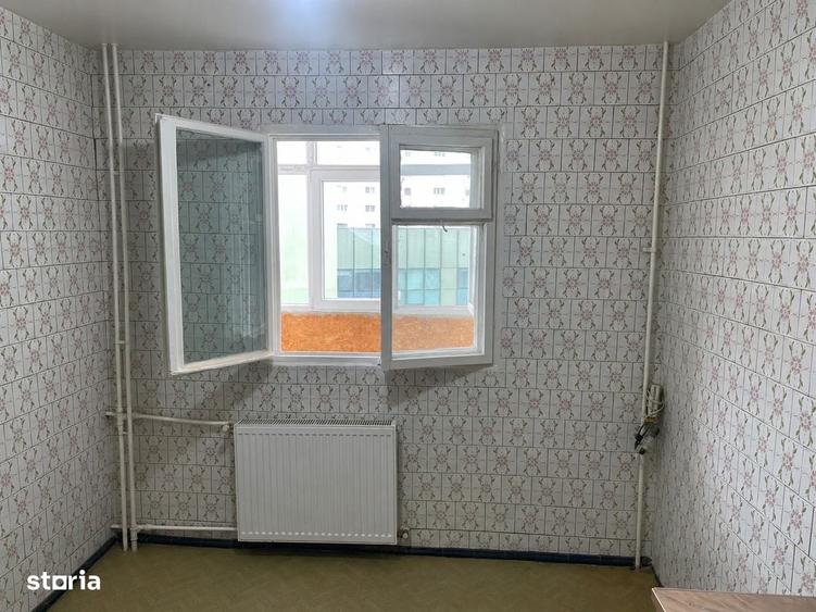 Apartament 3 camere, balcon, lift -Metro Dristor 14 minute - 7