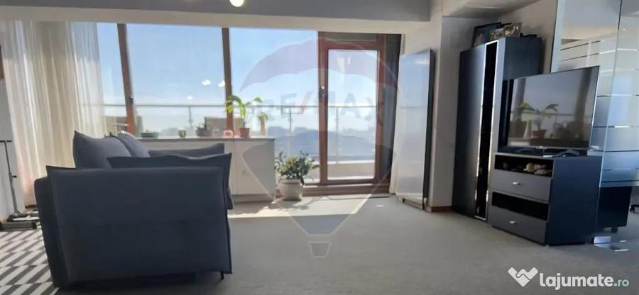 Apartament cu 5 camere decomandat în Armeneasca