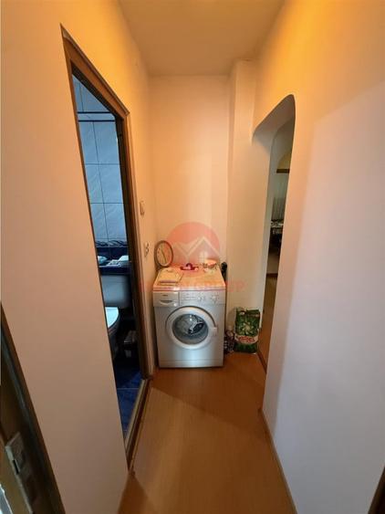 Apartament cu 4 camere decomandat în Inel II