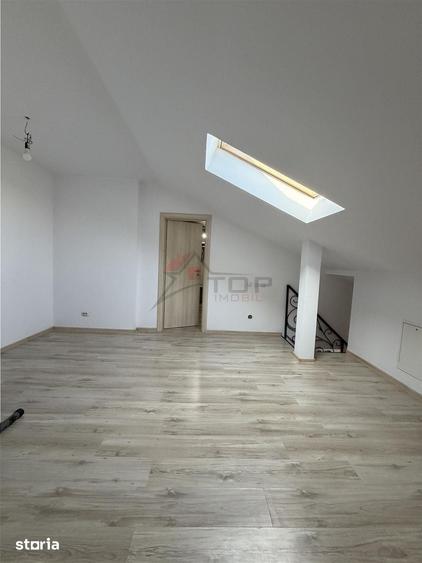 Apartament cu 3 camere decomandat în Cug