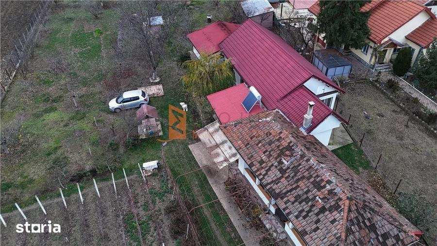 Casă cu 5 camere semidecomandat cu Teren 4684 Mp în Vernești