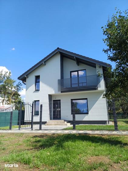 Casă cu 3 camere cu Teren 540 Mp în Central