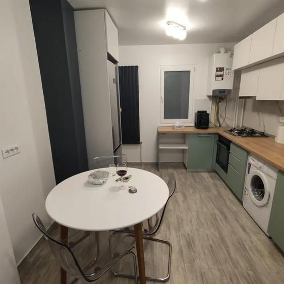 Apartament cu 2 camere decomandat, mobilat în Lujerului