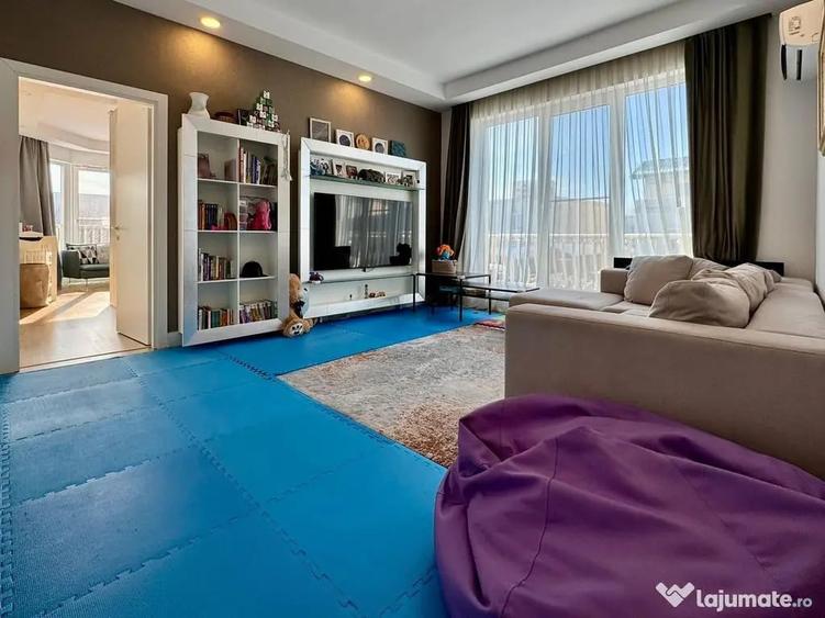 Casă cu 7 camere cu Teren 650 Mp în Ștefăneștii de Jos