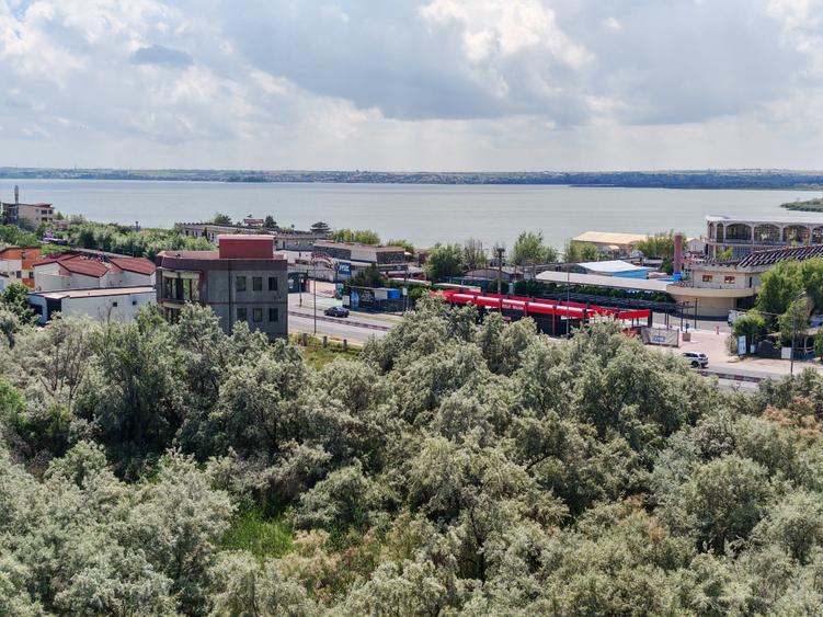 Apartament cu 2 camere decomandat în Sud